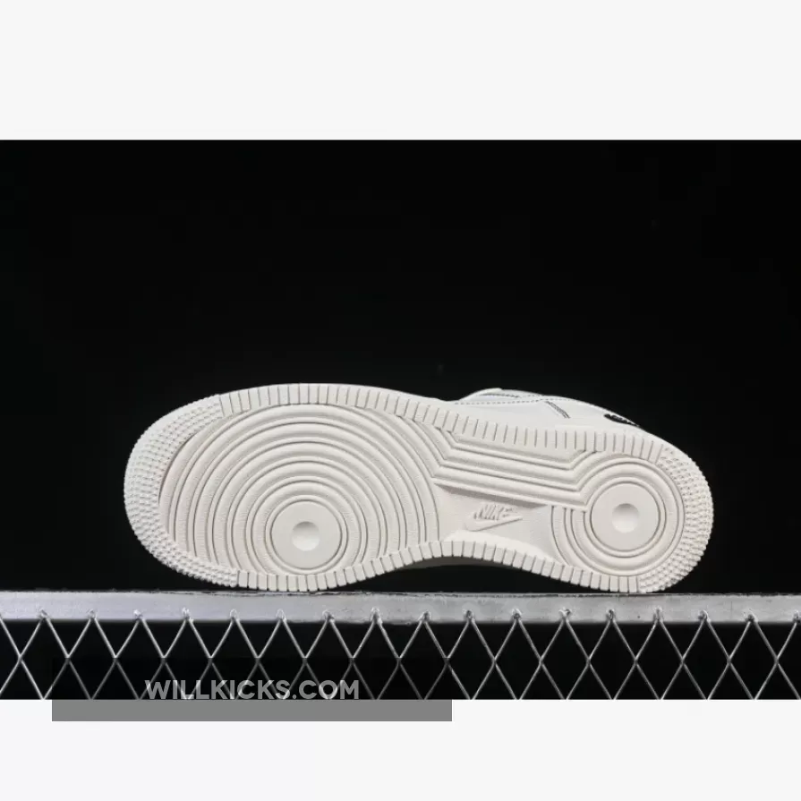 AIR FORCE 1 07 LOW WHITE/BLACK/BEIGE