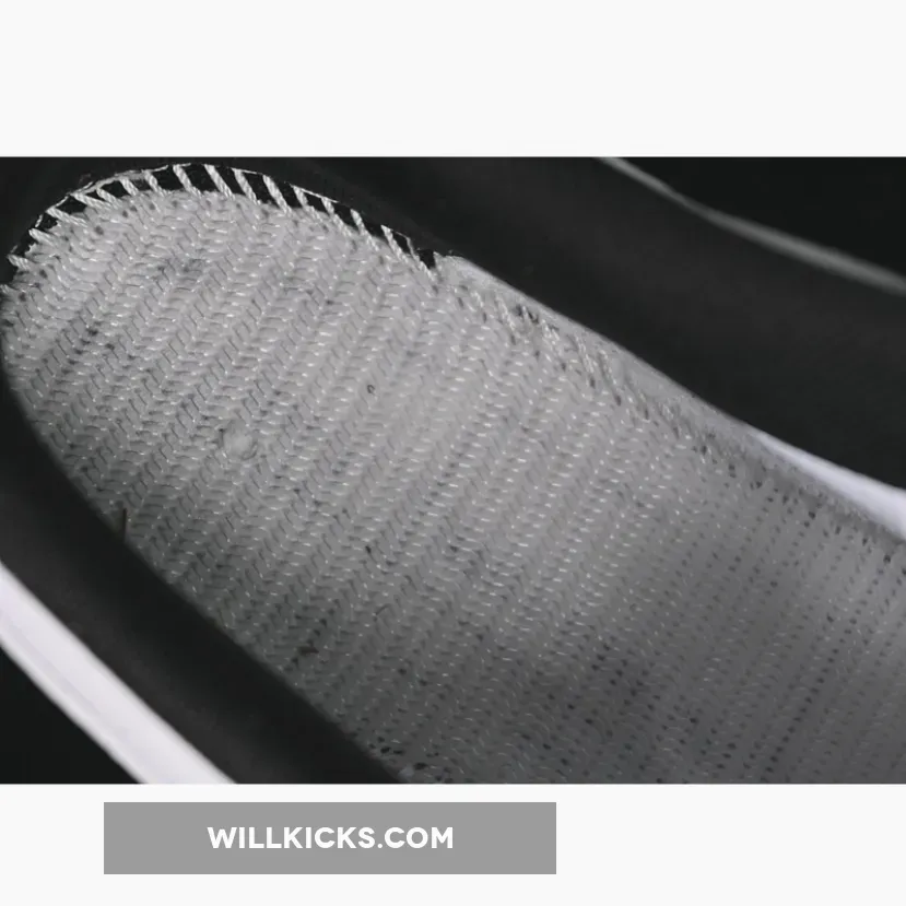 AIR FORCE 1 07 LOW WHITE/BLACK/GOLD AIR FORCE 1 07 LOW WHITE/BLACK/GOLD