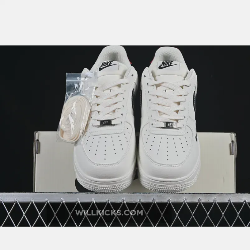 AIR FORCE 1 07 LOW WHITE/BLACK/RED AIR FORCE 1 07 LOW WHITE/BLACK/RED