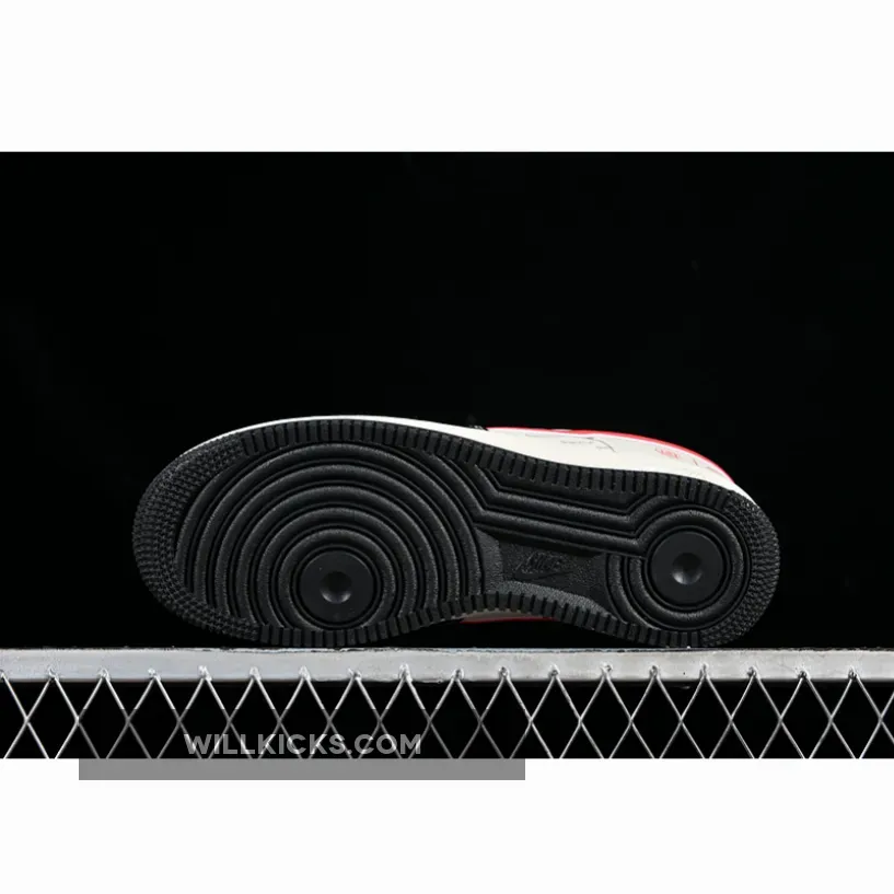 AIR FORCE 1 07 LOW WHITE/BLACK/RED AIR FORCE 1 07 LOW WHITE/BLACK/RED