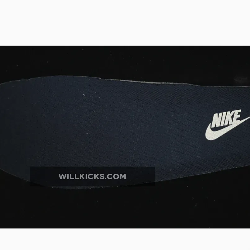 AIR FORCE 1 07 LOW WHITE/BLUE AIR FORCE 1 07 LOW WHITE/BLUE