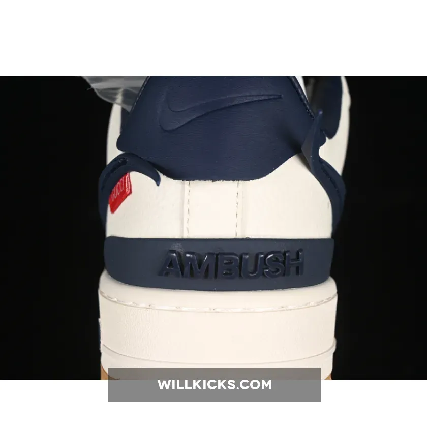 AIR FORCE 1 07 LOW WHITE/BLUE AIR FORCE 1 07 LOW WHITE/BLUE