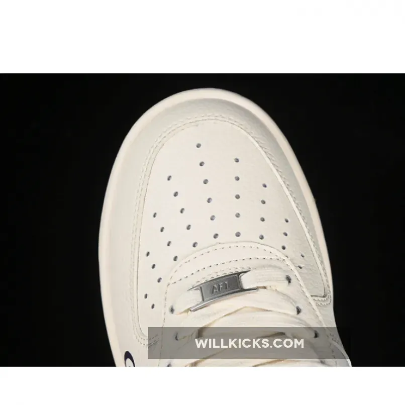 AIR FORCE 1 07 LOW WHITE/BLUE AIR FORCE 1 07 LOW WHITE/BLUE