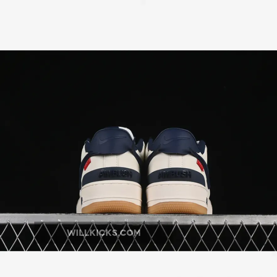 AIR FORCE 1 07 LOW WHITE/BLUE AIR FORCE 1 07 LOW WHITE/BLUE