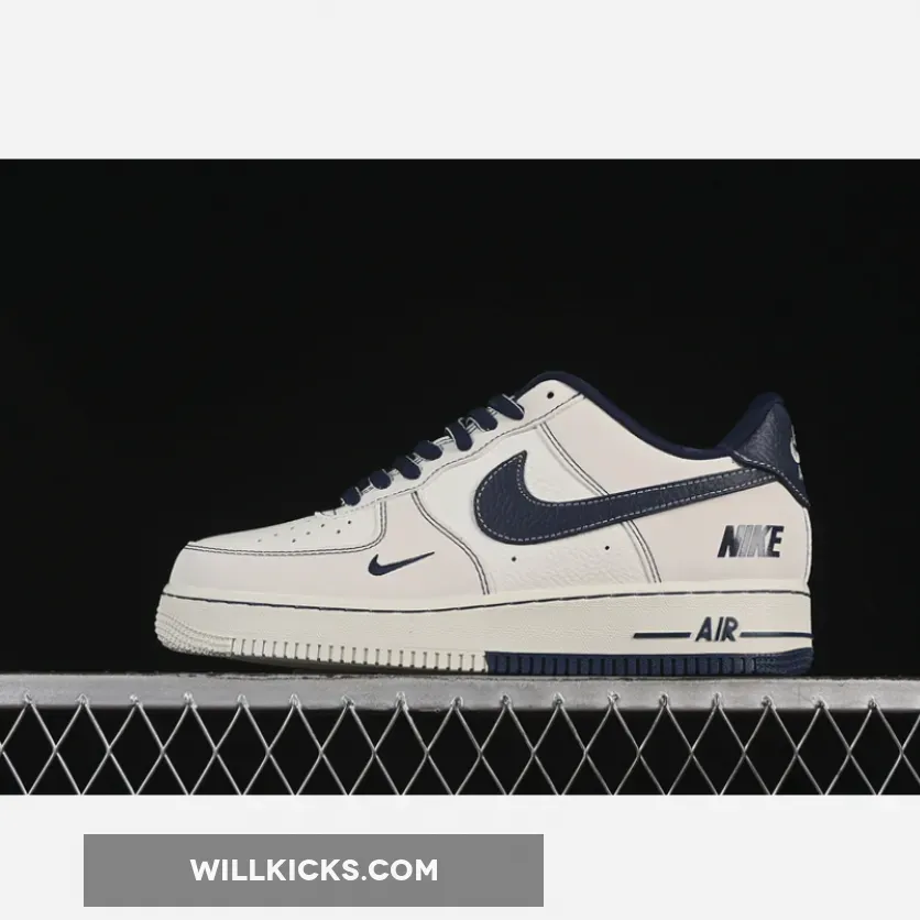 AIR FORCE 1 07 LOW WHITE/BLUE AIR FORCE 1 07 LOW WHITE/BLUE