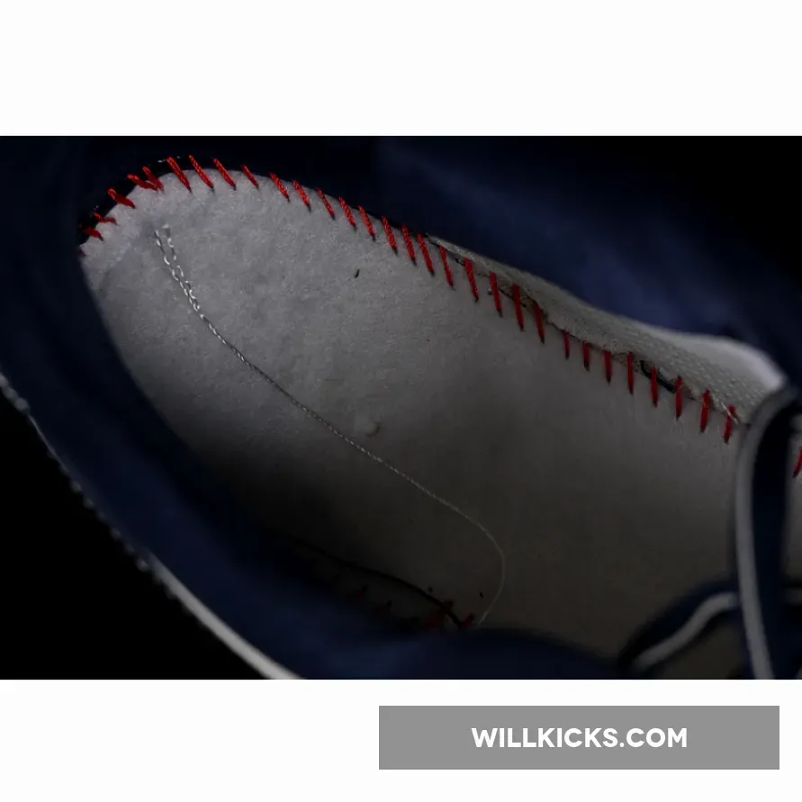 AIR FORCE 1 07 LOW WHITE/BLUE AIR FORCE 1 07 LOW WHITE/BLUE