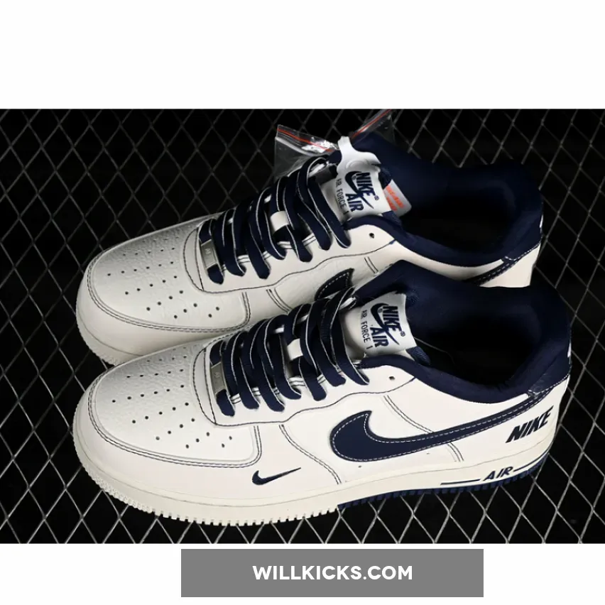 AIR FORCE 1 07 LOW WHITE/BLUE AIR FORCE 1 07 LOW WHITE/BLUE