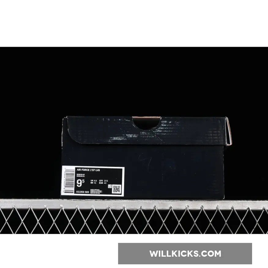 AIR FORCE 1 07 LOW WHITE/BLUE AIR FORCE 1 07 LOW WHITE/BLUE