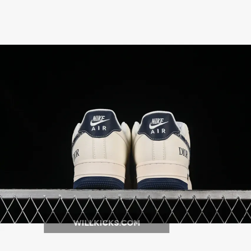 AIR FORCE 1 07 LOW WHITE/BLUE AIR FORCE 1 07 LOW WHITE/BLUE