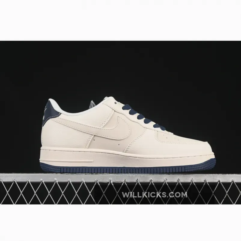 AIR FORCE 1 07 LOW WHITE/BLUE AIR FORCE 1 07 LOW WHITE/BLUE