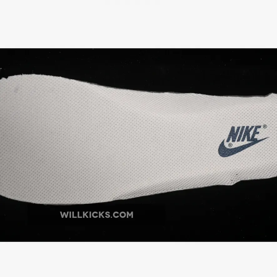 AIR FORCE 1 07 LOW WHITE/BLUE AIR FORCE 1 07 LOW WHITE/BLUE