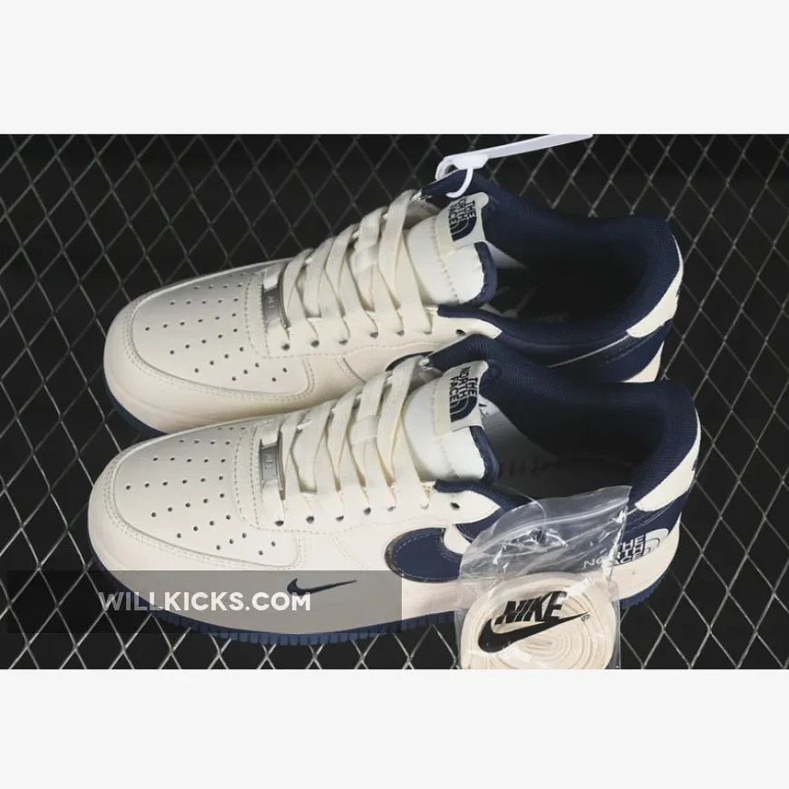 AIR FORCE 1 07 LOW WHITE/BLUE AIR FORCE 1 07 LOW WHITE/BLUE