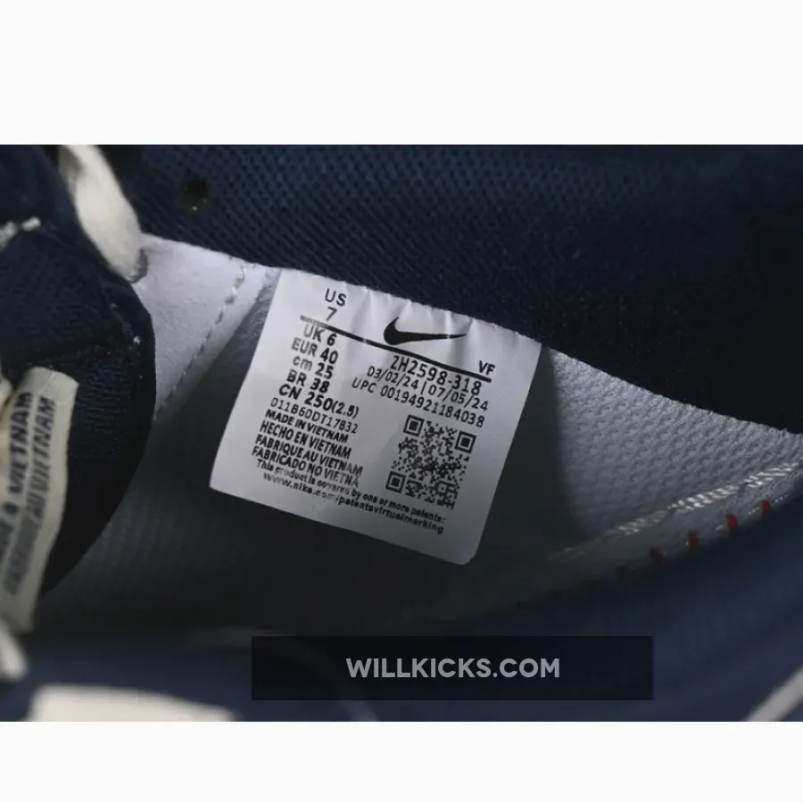 AIR FORCE 1 07 LOW WHITE/BLUE AIR FORCE 1 07 LOW WHITE/BLUE