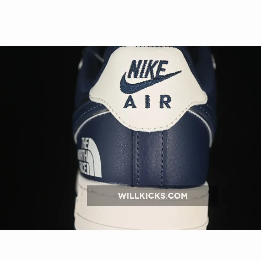 AIR FORCE 1 07 LOW WHITE/BLUE AIR FORCE 1 07 LOW WHITE/BLUE