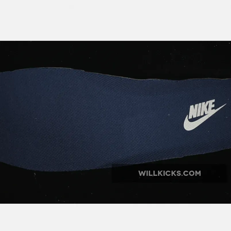 AIR FORCE 1 07 LOW WHITE/BLUE AIR FORCE 1 07 LOW WHITE/BLUE