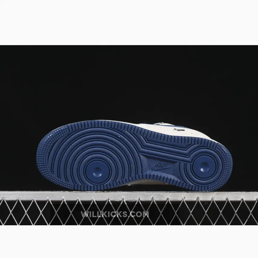 AIR FORCE 1 07 LOW WHITE/BLUE AIR FORCE 1 07 LOW WHITE/BLUE