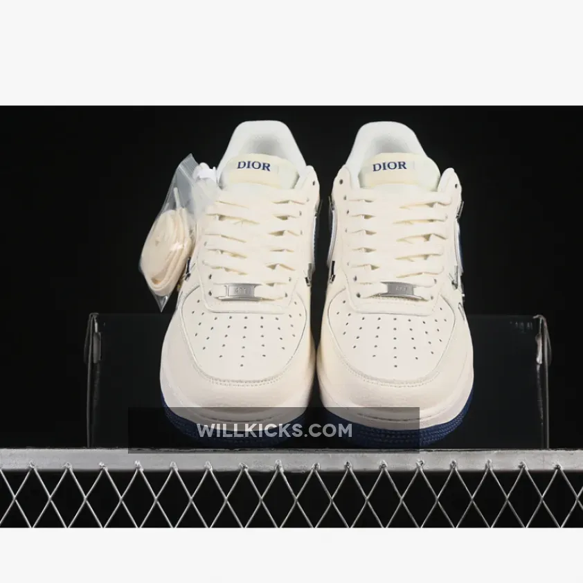 AIR FORCE 1 07 LOW WHITE/BLUE AIR FORCE 1 07 LOW WHITE/BLUE