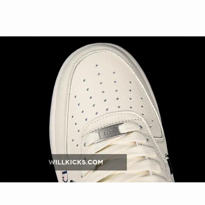 AIR FORCE 1 07 LOW WHITE/BLUE AIR FORCE 1 07 LOW WHITE/BLUE