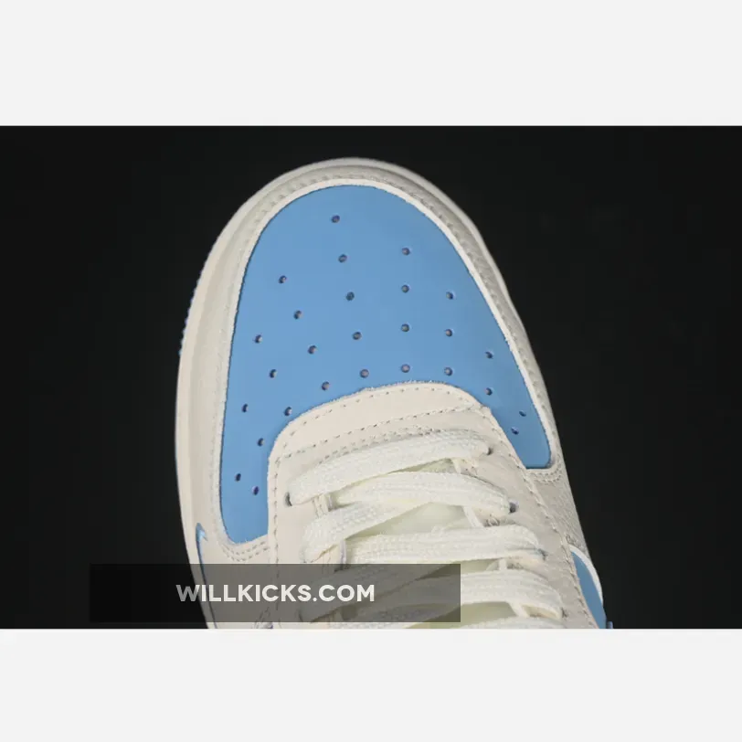 AIR FORCE 1 07 LOW WHITE/BLUE AIR FORCE 1 07 LOW WHITE/BLUE