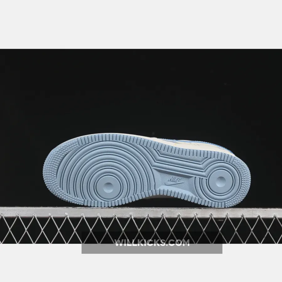 AIR FORCE 1 07 LOW WHITE/BLUE AIR FORCE 1 07 LOW WHITE/BLUE