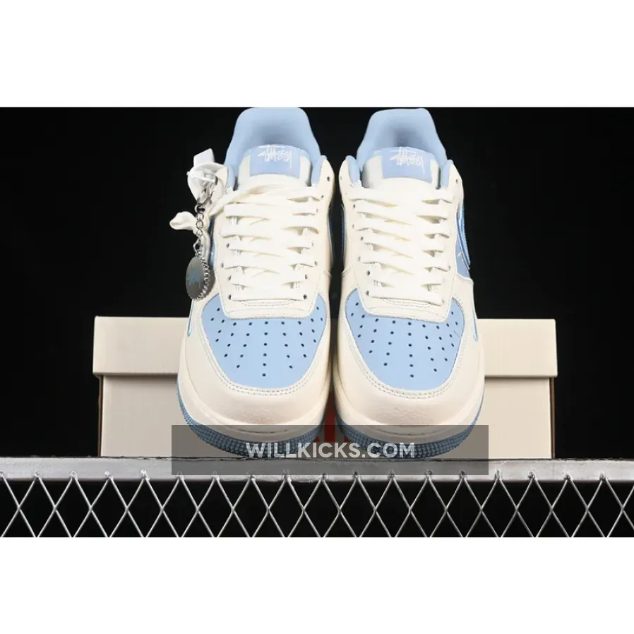 AIR FORCE 1 07 LOW WHITE/BLUE AIR FORCE 1 07 LOW WHITE/BLUE
