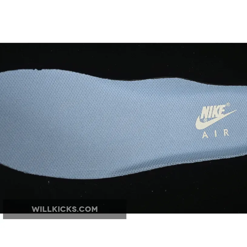 AIR FORCE 1 07 LOW WHITE/BLUE AIR FORCE 1 07 LOW WHITE/BLUE