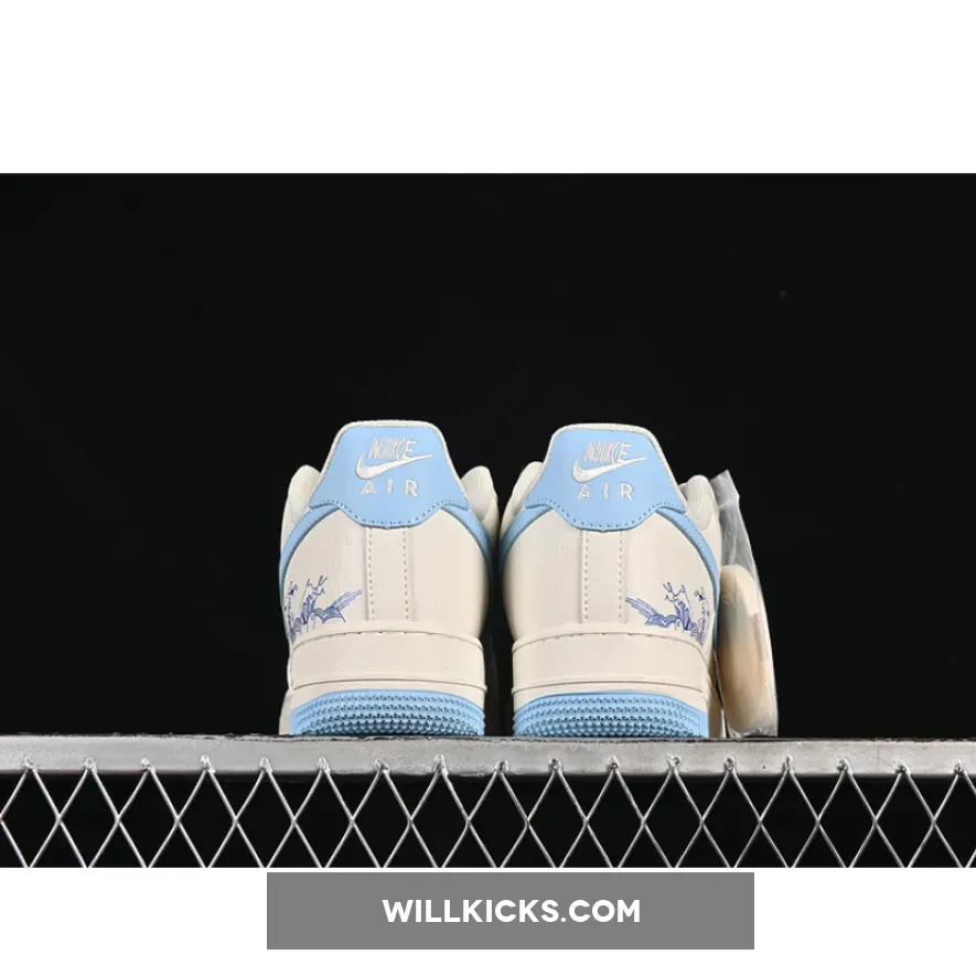 AIR FORCE 1 07 LOW WHITE/BLUE AIR FORCE 1 07 LOW WHITE/BLUE