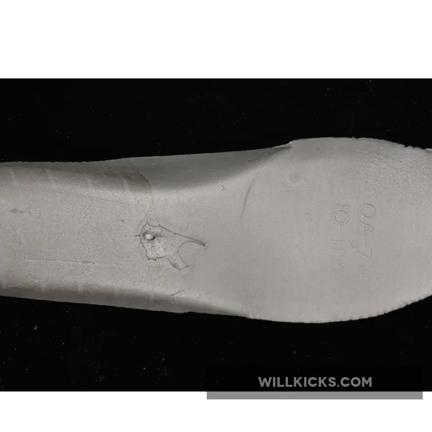 AIR FORCE 1 07 LOW WHITE/BLUE AIR FORCE 1 07 LOW WHITE/BLUE