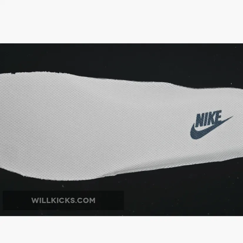 AIR FORCE 1 07 LOW WHITE/BLUE AIR FORCE 1 07 LOW WHITE/BLUE