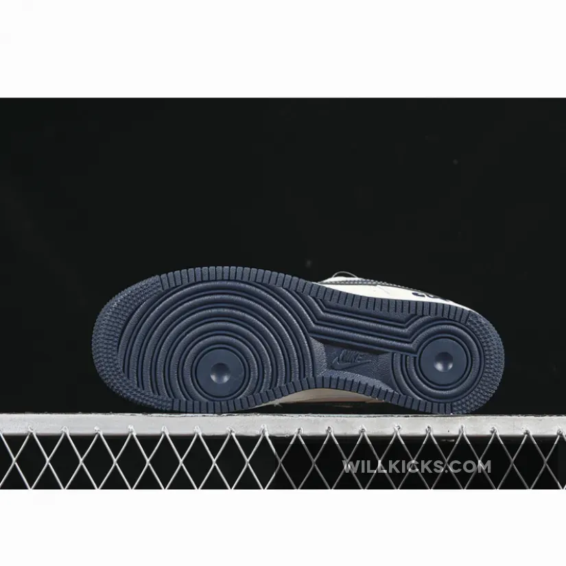 AIR FORCE 1 07 LOW WHITE/BLUE AIR FORCE 1 07 LOW WHITE/BLUE