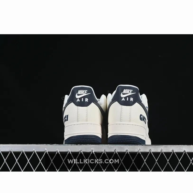 AIR FORCE 1 07 LOW WHITE/BLUE AIR FORCE 1 07 LOW WHITE/BLUE