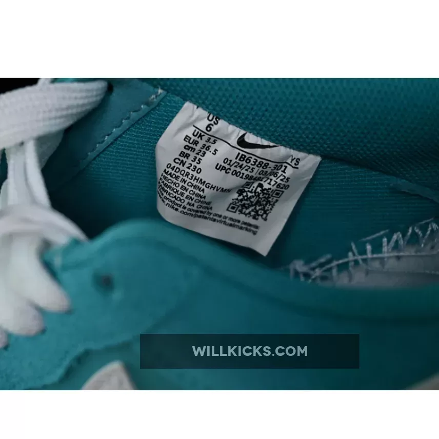 AIR FORCE 1 07 LOW WHITE/BLUE AIR FORCE 1 07 LOW WHITE/BLUE