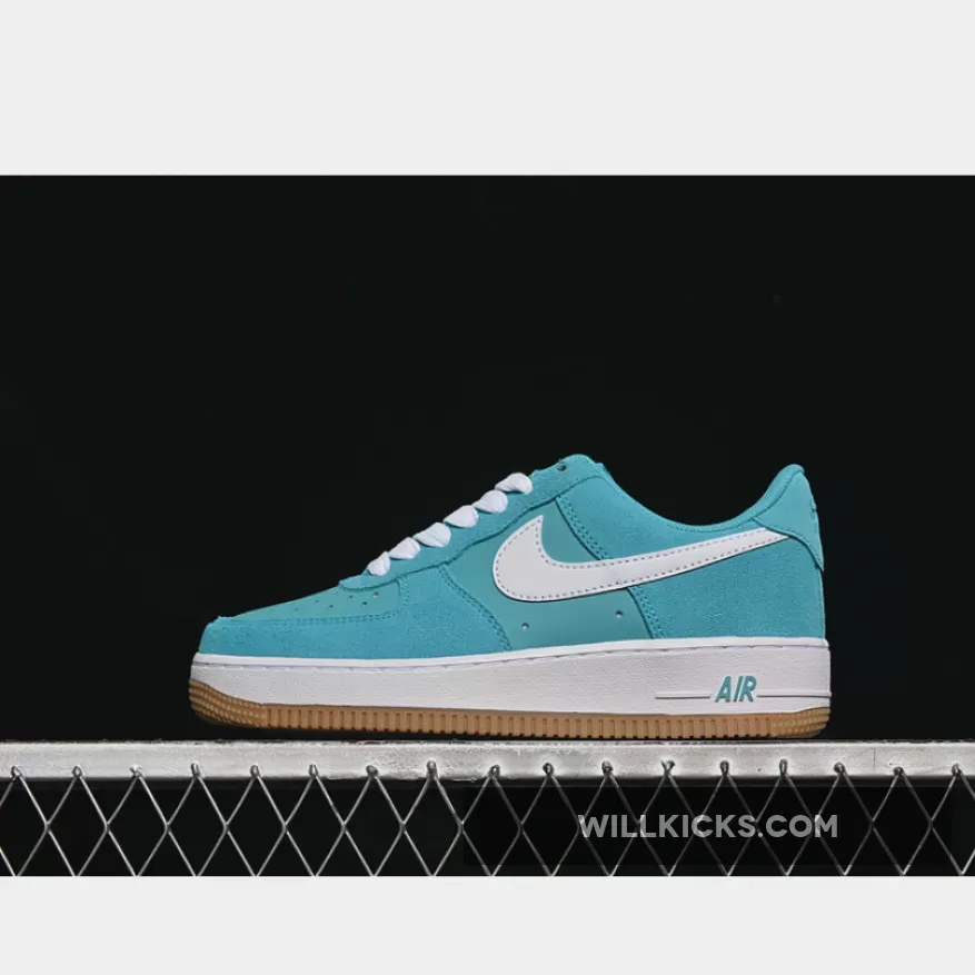 AIR FORCE 1 07 LOW WHITE/BLUE AIR FORCE 1 07 LOW WHITE/BLUE