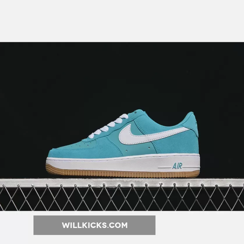AIR FORCE 1 07 LOW WHITE/BLUE AIR FORCE 1 07 LOW WHITE/BLUE