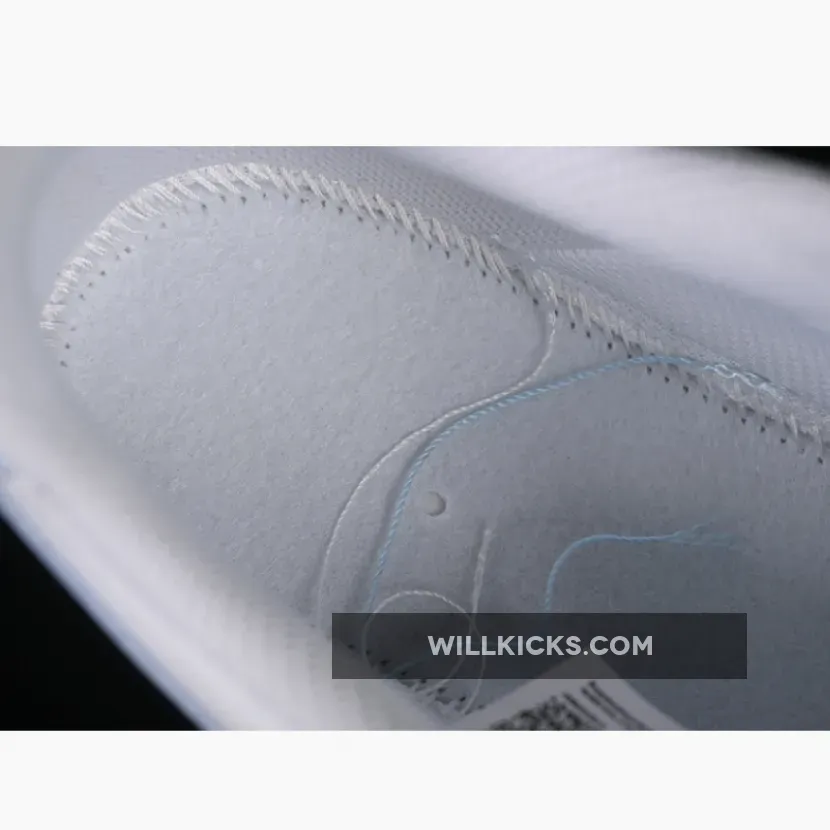 AIR FORCE 1 07 LOW WHITE/BLUE/GOLD AIR FORCE 1 07 LOW WHITE/BLUE/GOLD