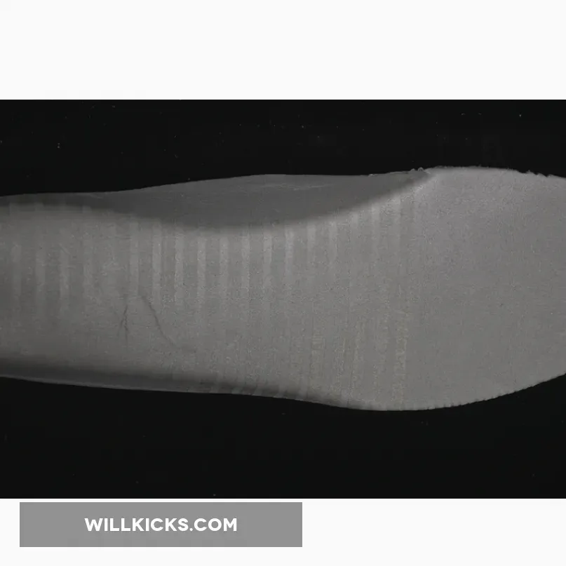 AIR FORCE 1 07 LOW WHITE/BLUE/SILVER AIR FORCE 1 07 LOW WHITE/BLUE/SILVER