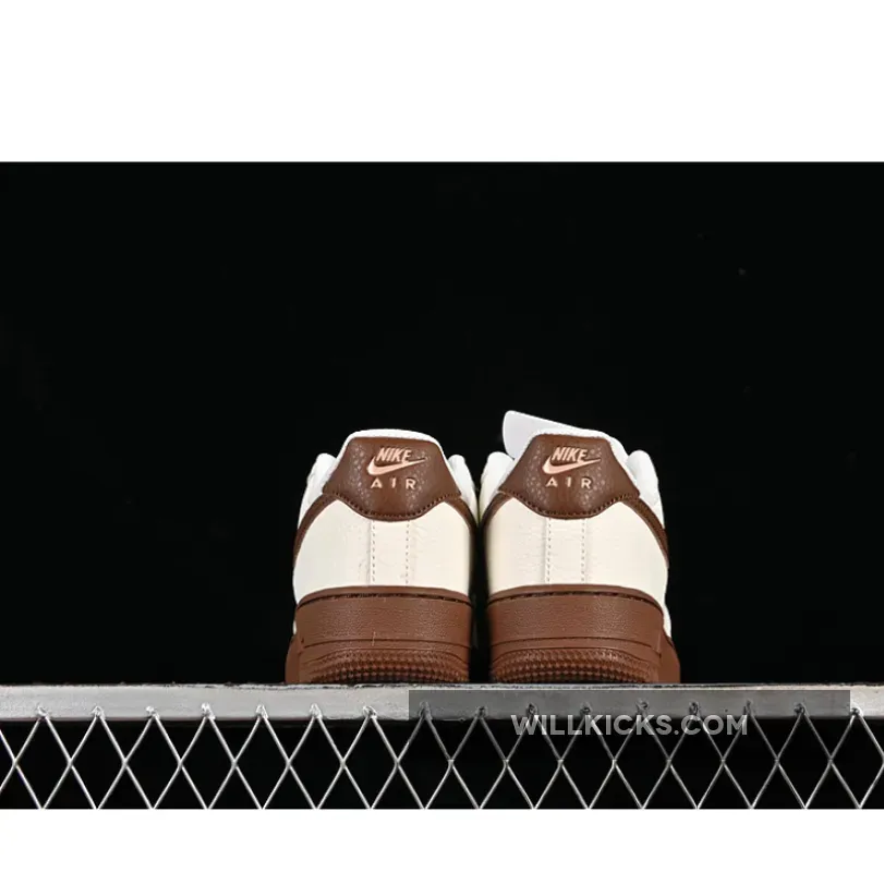 AIR FORCE 1 07 LOW WHITE/BROWN AIR FORCE 1 07 LOW WHITE/BROWN