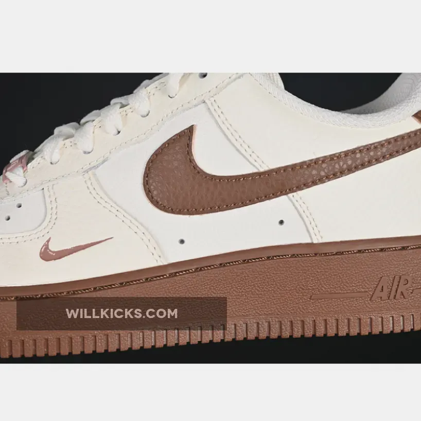 AIR FORCE 1 07 LOW WHITE/BROWN AIR FORCE 1 07 LOW WHITE/BROWN