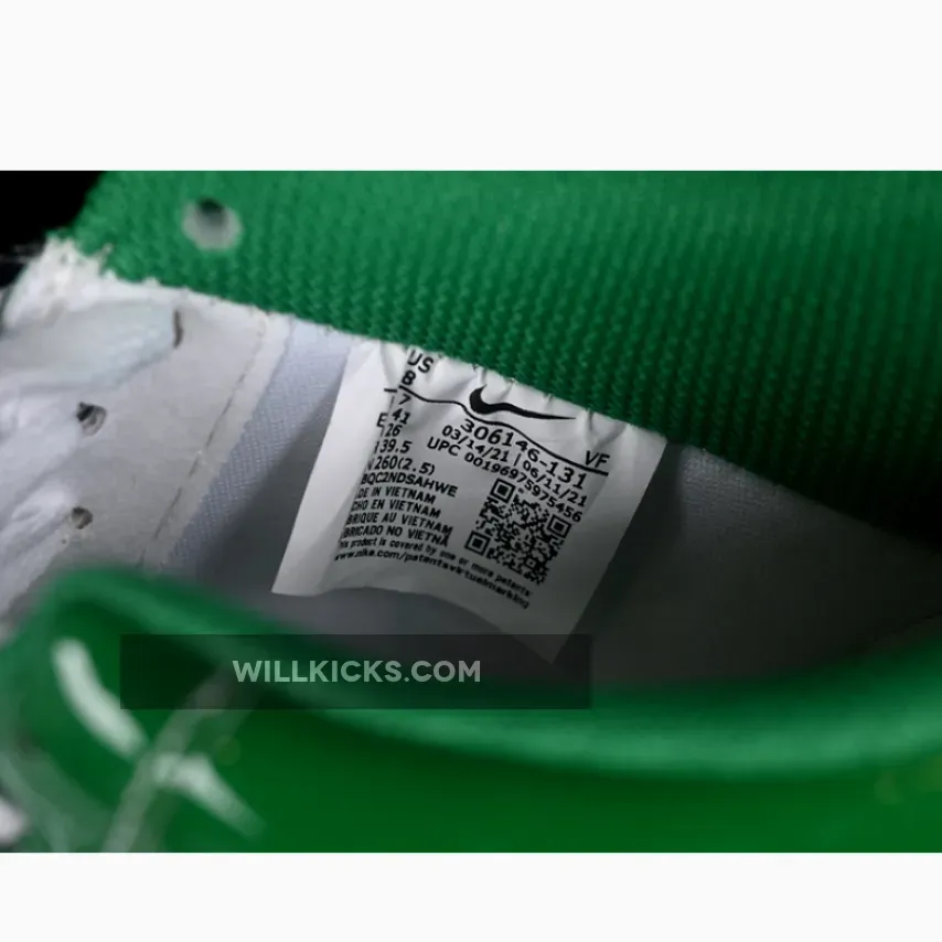 AIR FORCE 1 07 LOW WHITE/CLASSIC GREEN-VARSITY RED AIR FORCE 1 07 LOW WHITE/CLASSIC GREEN-VARSITY RED