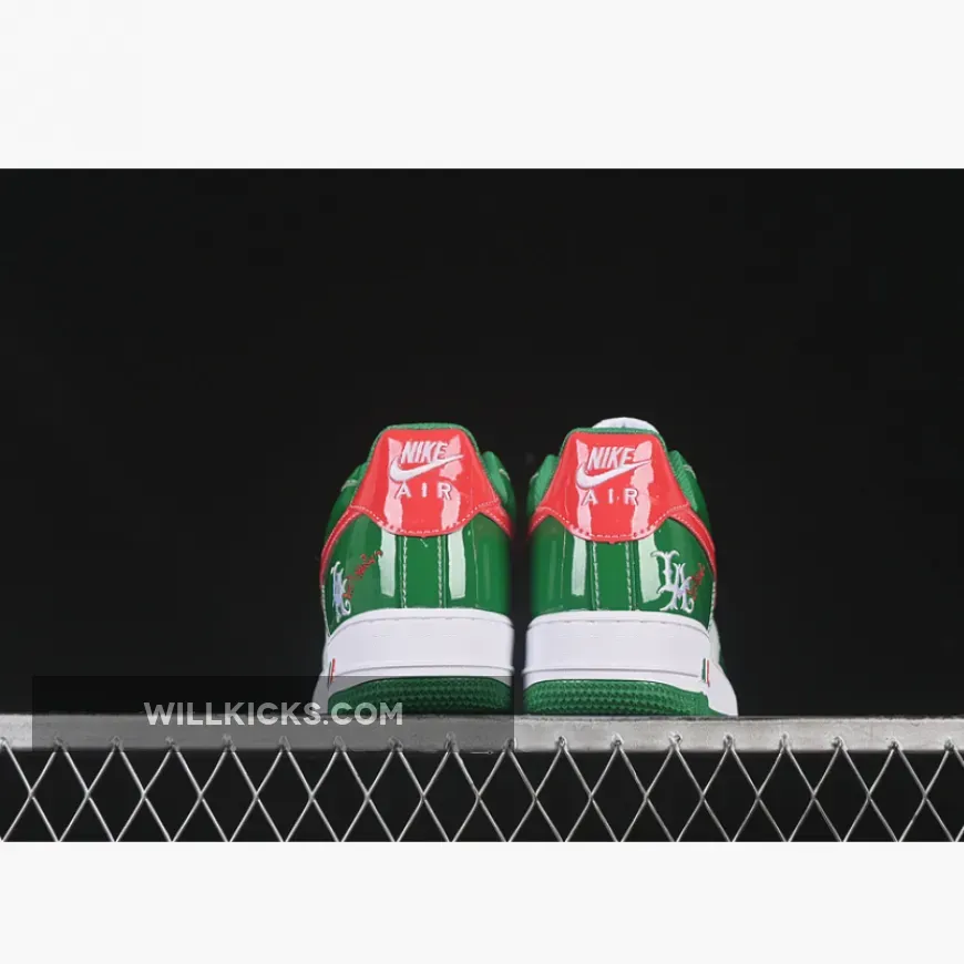 AIR FORCE 1 07 LOW WHITE/CLASSIC GREEN-VARSITY RED AIR FORCE 1 07 LOW WHITE/CLASSIC GREEN-VARSITY RED