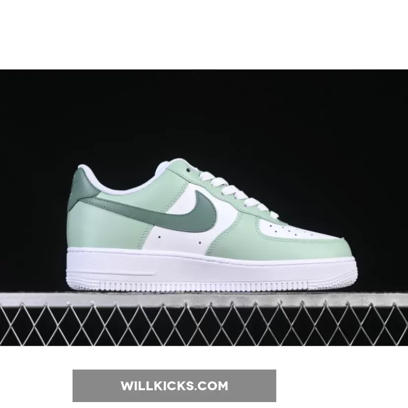 AIR FORCE 1 07 LOW WHITE/GREEN