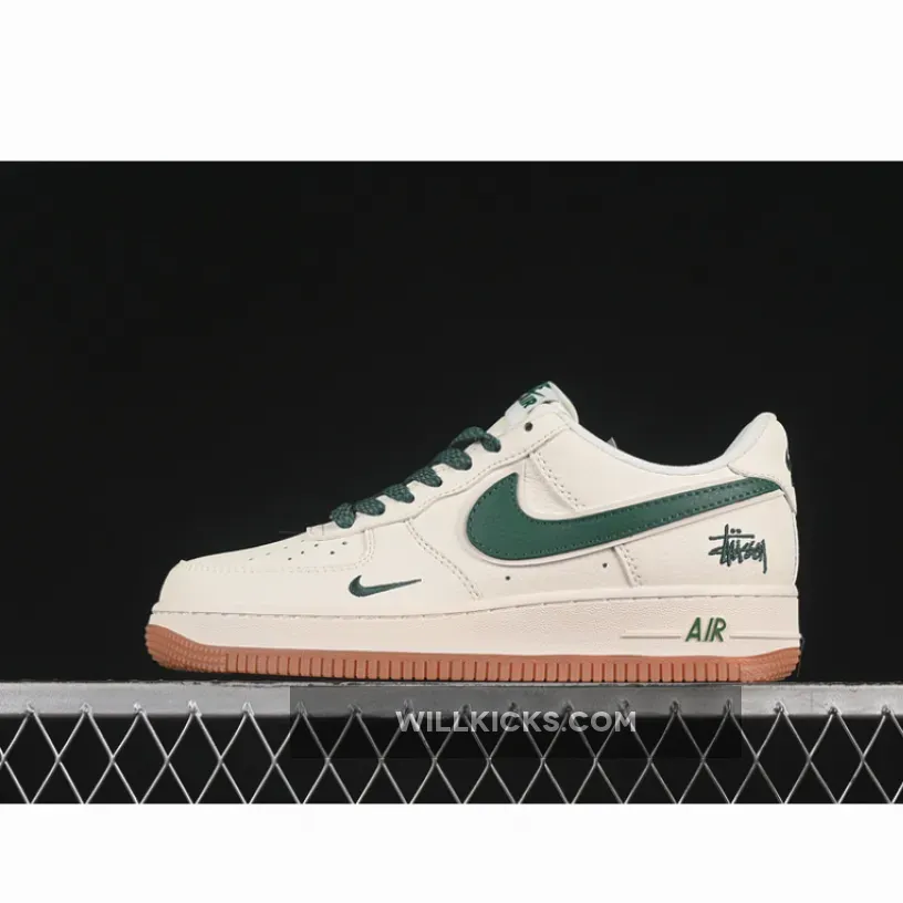 AIR FORCE 1 07 LOW WHITE/GREEN AIR FORCE 1 07 LOW WHITE/GREEN