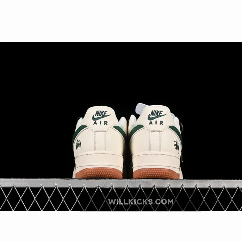 AIR FORCE 1 07 LOW WHITE/GREEN AIR FORCE 1 07 LOW WHITE/GREEN