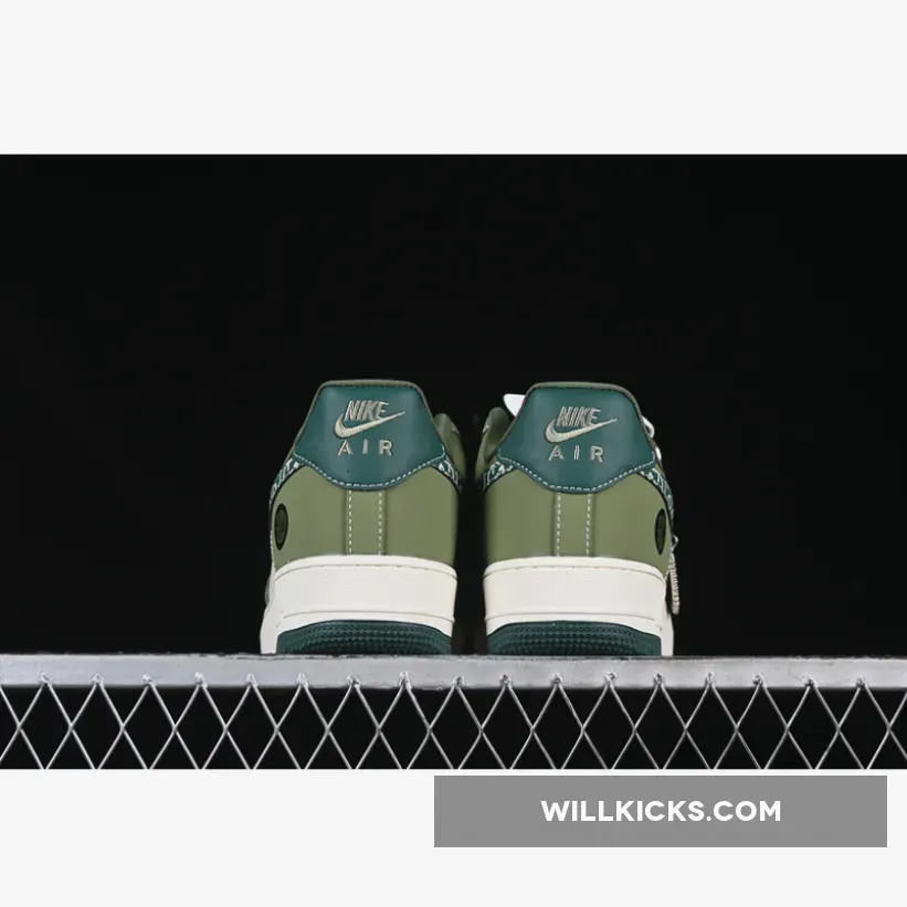AIR FORCE 1 07 LOW WHITE/GREEN AIR FORCE 1 07 LOW WHITE/GREEN