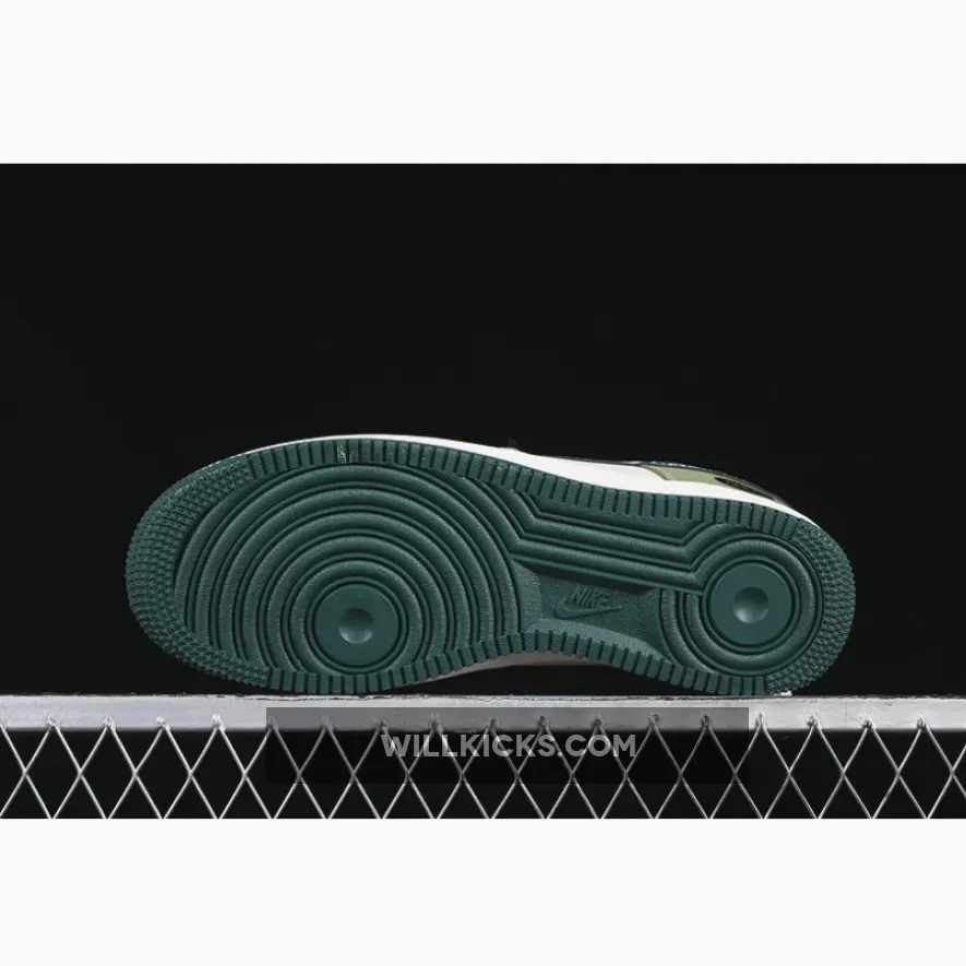 AIR FORCE 1 07 LOW WHITE/GREEN AIR FORCE 1 07 LOW WHITE/GREEN