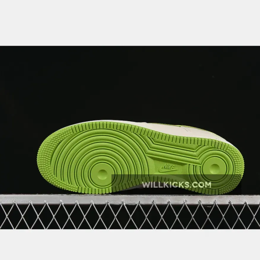 AIR FORCE 1 07 LOW WHITE/GREEN AIR FORCE 1 07 LOW WHITE/GREEN