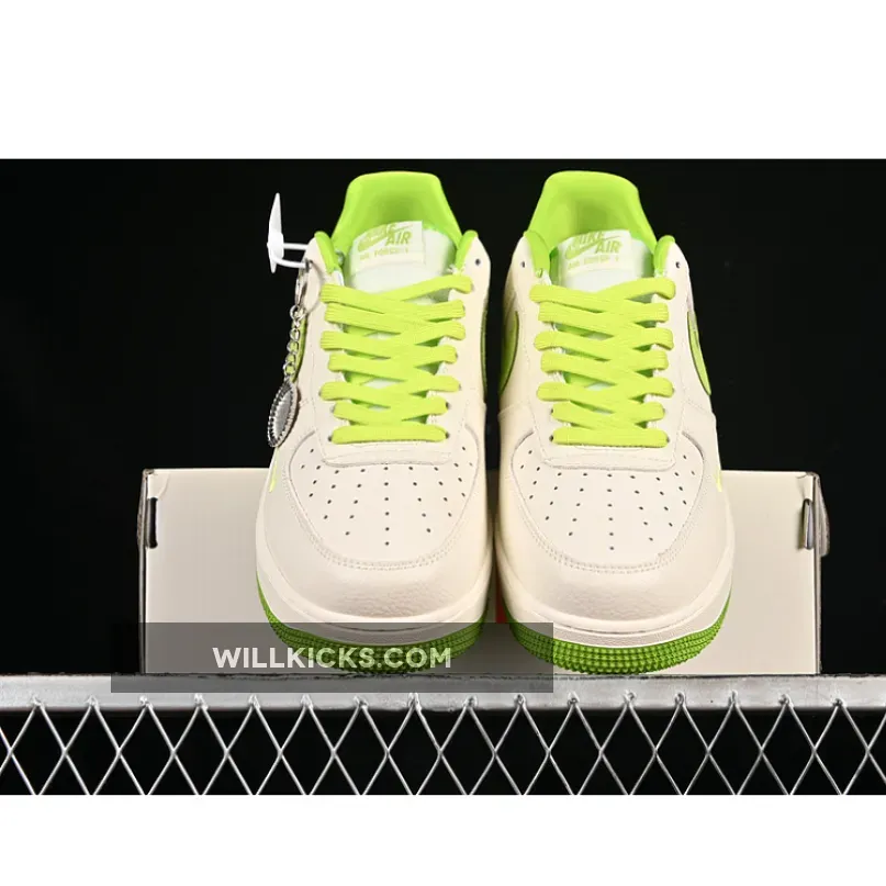 AIR FORCE 1 07 LOW WHITE/GREEN AIR FORCE 1 07 LOW WHITE/GREEN