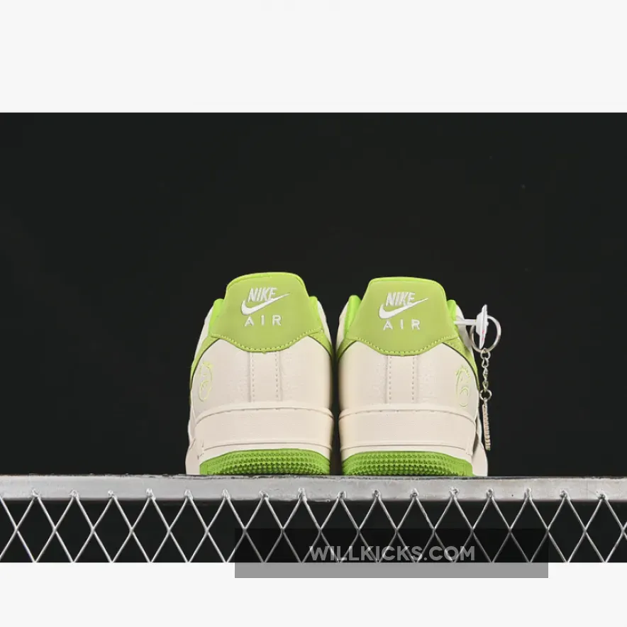 AIR FORCE 1 07 LOW WHITE/GREEN AIR FORCE 1 07 LOW WHITE/GREEN