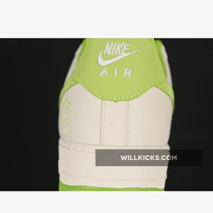 AIR FORCE 1 07 LOW WHITE/GREEN AIR FORCE 1 07 LOW WHITE/GREEN