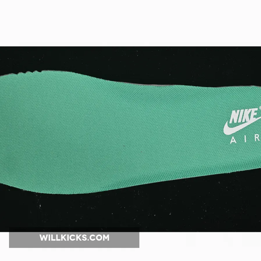 AIR FORCE 1 07 LOW WHITE/GREEN AIR FORCE 1 07 LOW WHITE/GREEN